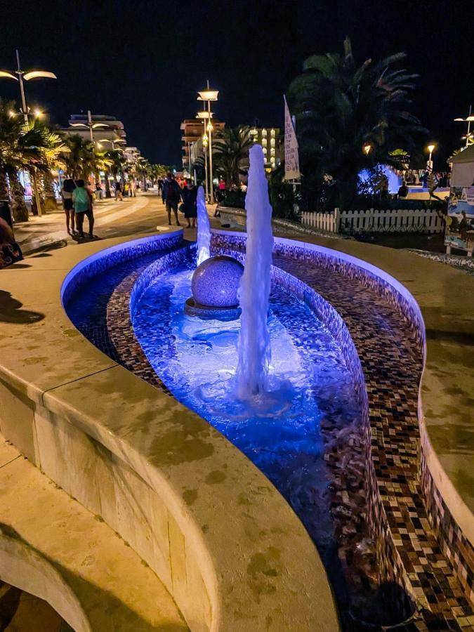 Appartamento Vista Mare Misano Adriatico Luaran gambar